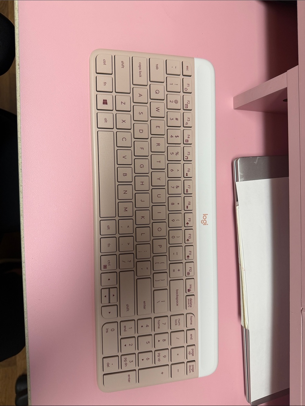 Slim Wireless Keyboard in Pink and White